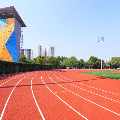 WA SGS gecertificeerde Yuuz Esp halfvervaardigde atletische rubberloopbaan met automatische installatie