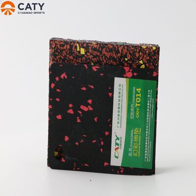 Duurzame en elastische rubbertegels met EPDM-kleurpunten voor sportscholen en fitnessstudios